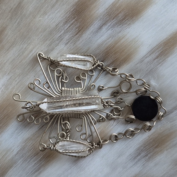 🌙Quartz Wire Wrapped Crystal Brooch - Picture 2 of 4